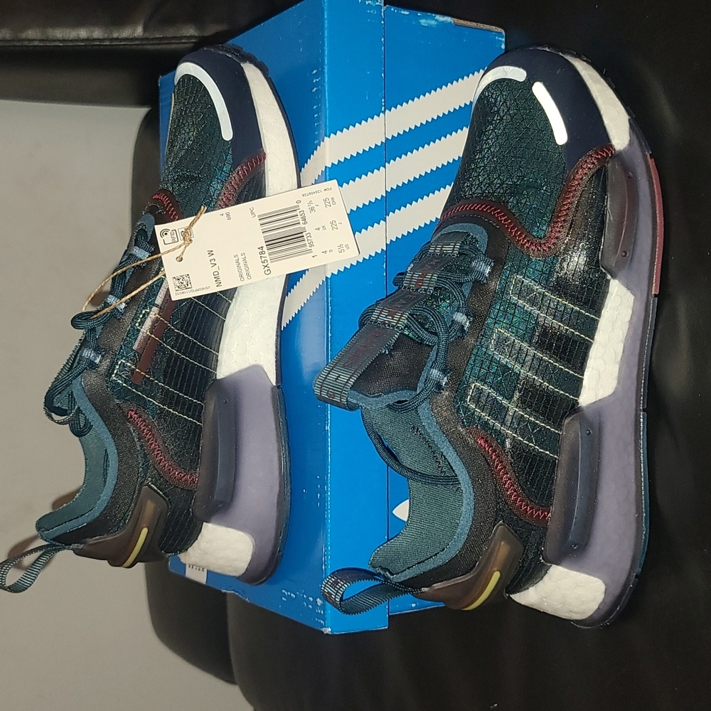Adidas NMD V3